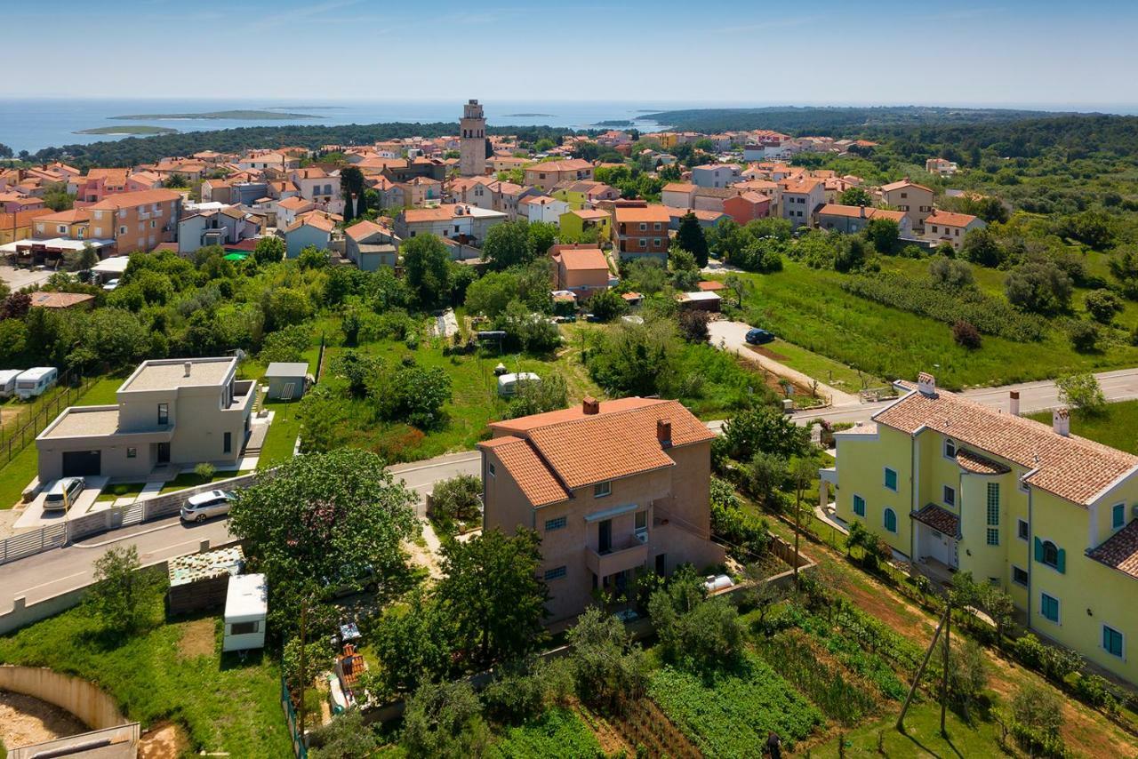 Appartamento Vila Milla Premantura Esterno foto